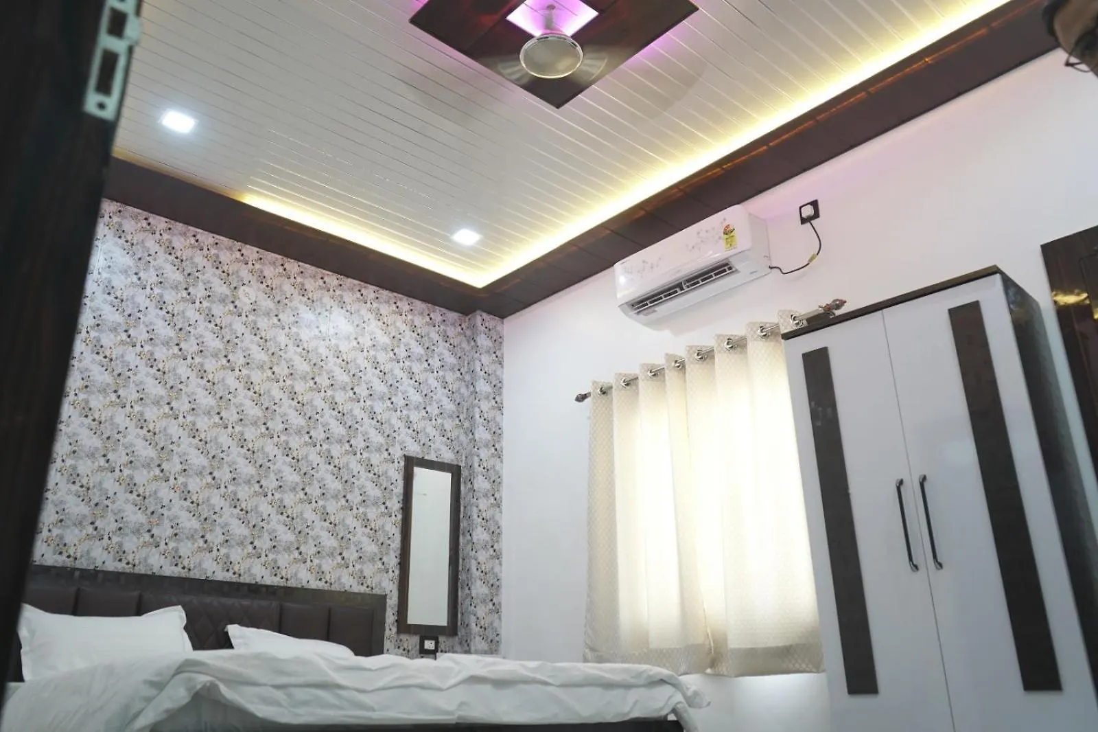 Swastik Stay Inn Varanasi 0*,  India