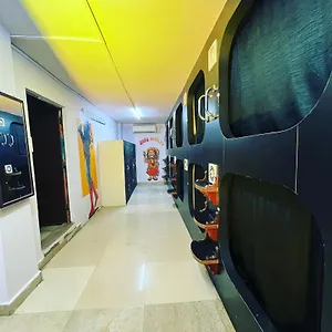 Madsquad Dorms & Waranasi
