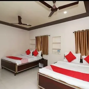 Hotel R D Palace, Varanasi
